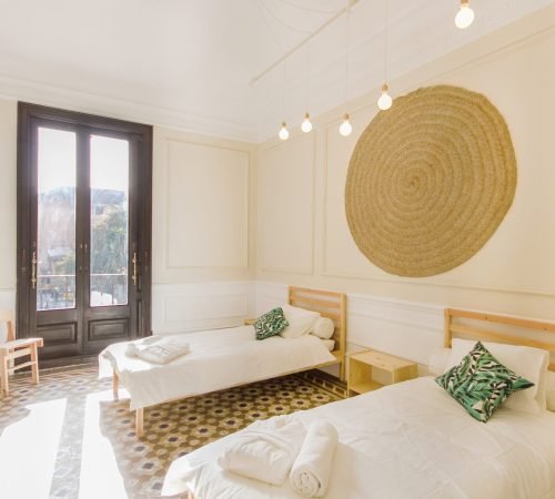 yoga retreats barcelona - centre Yogaweeks lodging