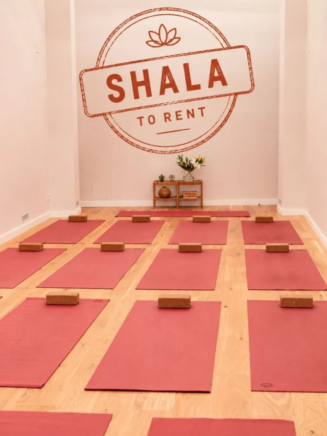 🌿 SHALA TO RENT IN BORN 🌿Looking for a beautiful space for your regular yoga classes?Our bright and peaceful shala in Barcelona Born is available to rent, with great monthly rates for regular classes.✨ Ideal for yoga and wellness classes
✨ Regular weekly bookings
✨ Also available for workshops and eventsInterested? Get in touch:
📩 info@yogaweeks.com